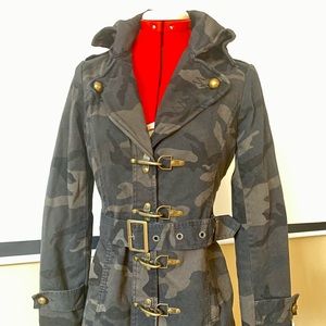 Women’s Industrial Camo Trench Coat Size M